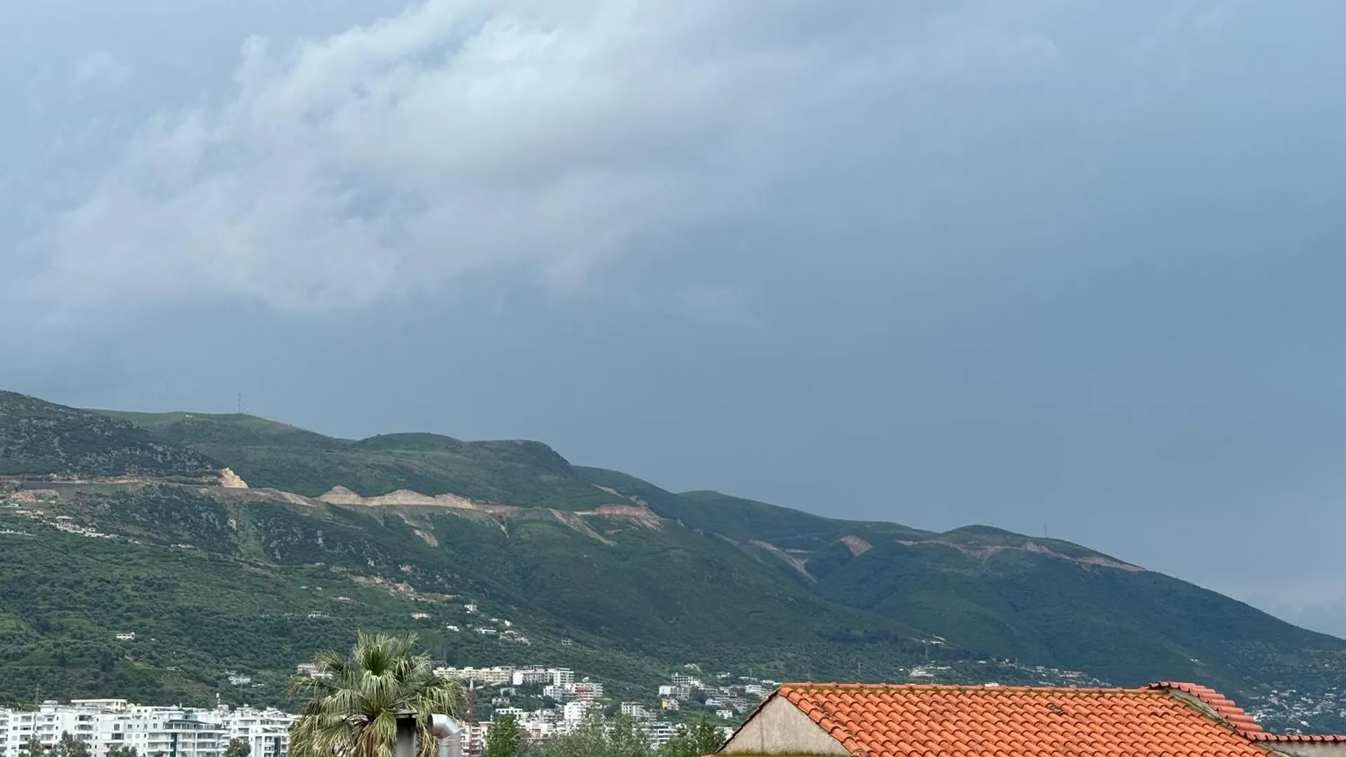 Andi Seaview Apartments Vlore