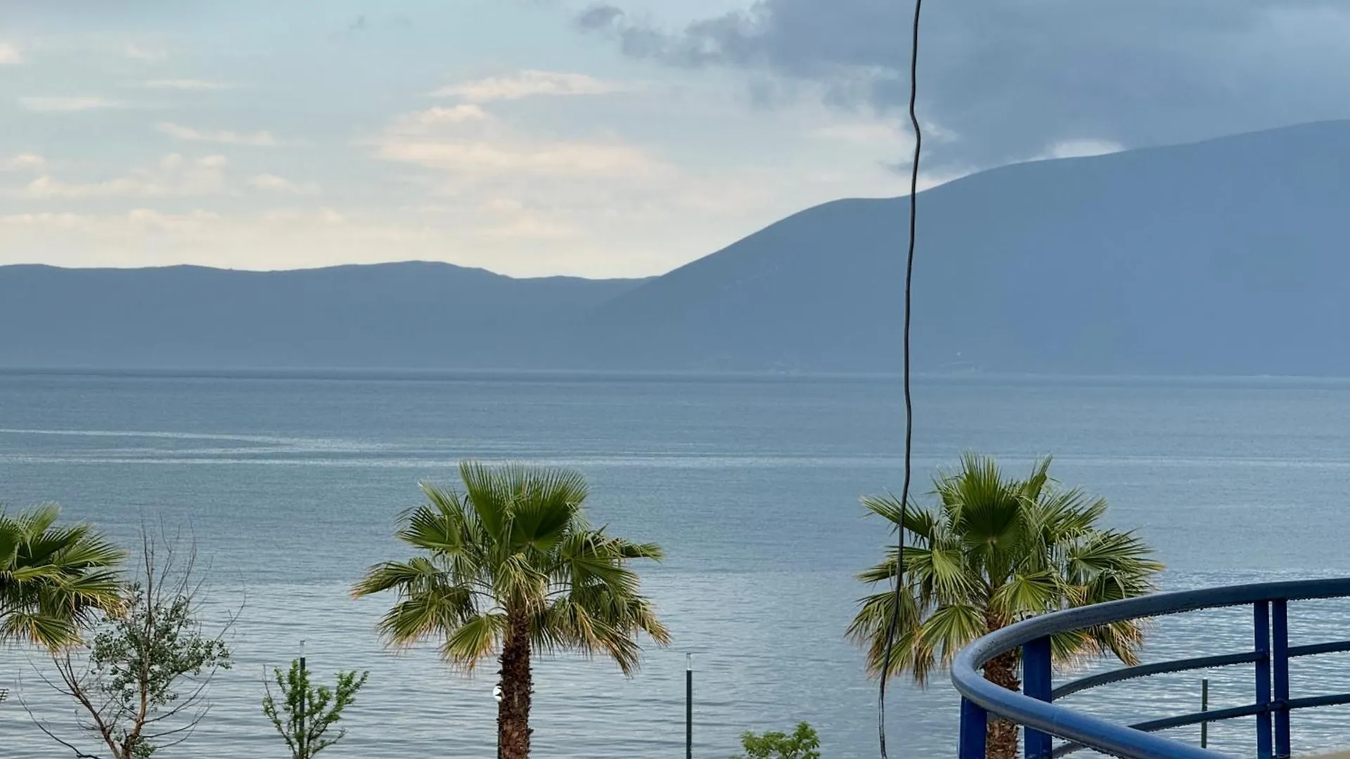 Andi Seaview Apartments Vlore