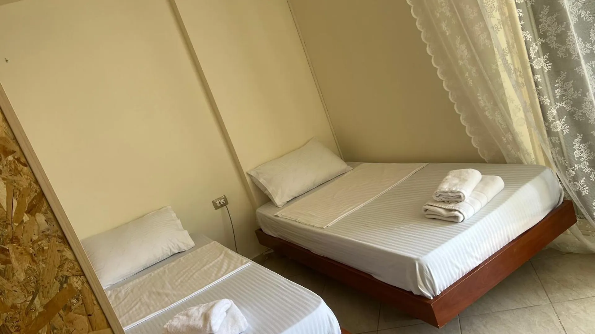 Andi Seaview Apartments Vlore