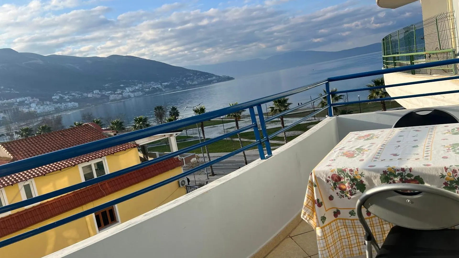 Andi Seaview Apartments Vlore