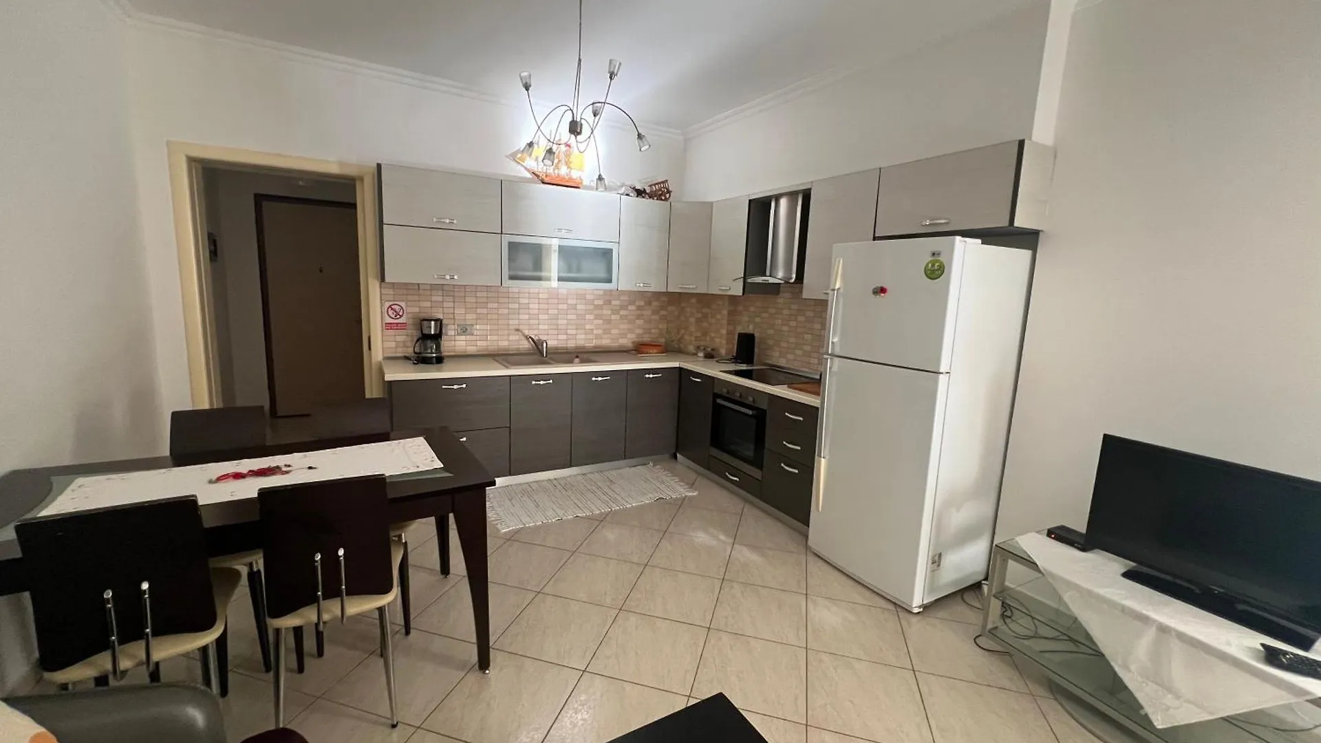 Andi Seaview Apartments Vlore