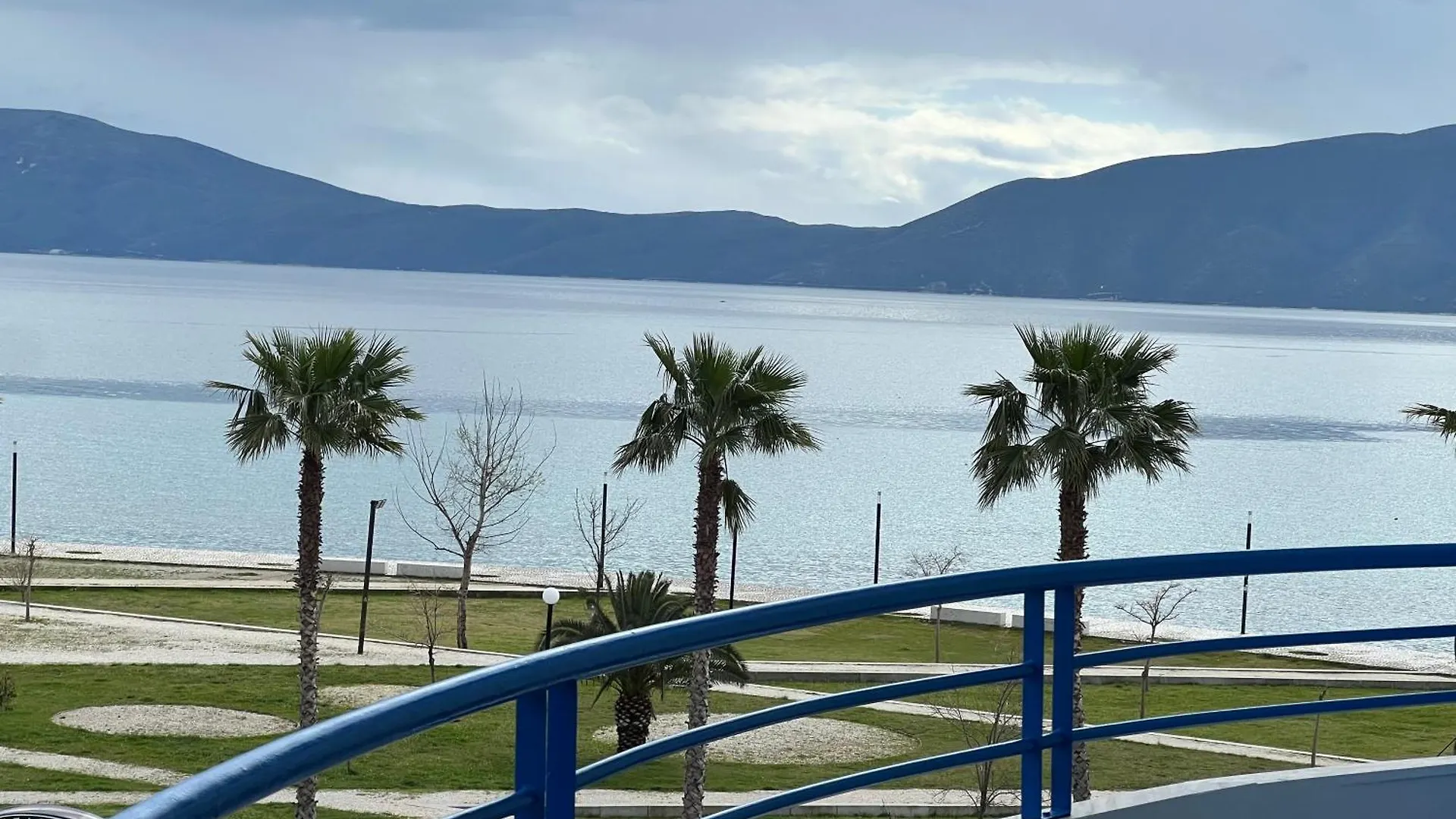 Andi Seaview Apartments Vlore