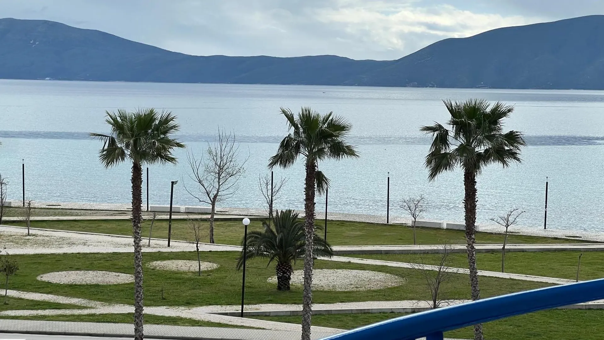 Andi Seaview Apartments Vlore