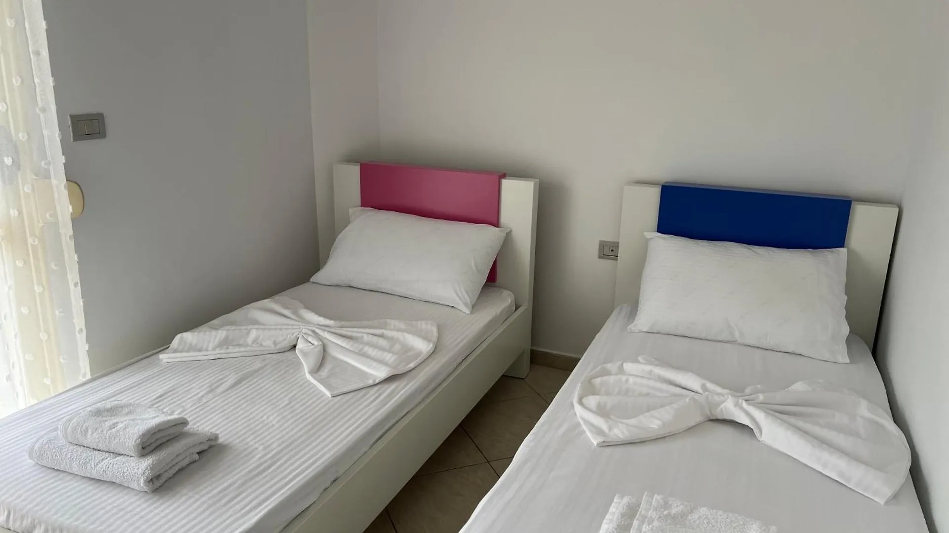 Andi Seaview Apartments Vlore